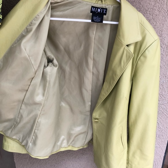 Genuine leather jacket - Picture 3 of 4